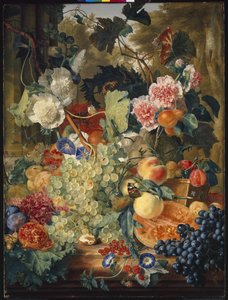 Stilleben av blommor och frukt på en marmorplatta
